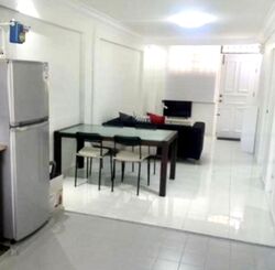 ghim-moh-road photo thumbnail #2